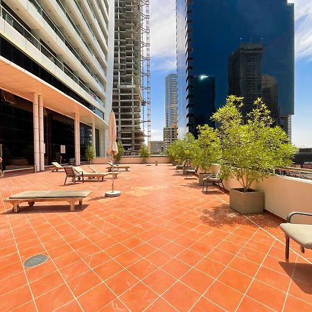 Higuests - Modern Studio With Incredible City Skyline View Dubai Exterior foto